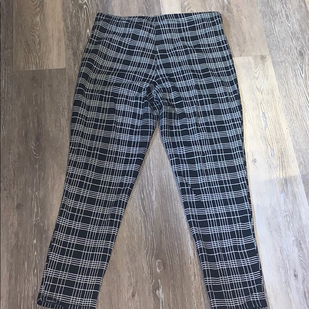 Pants - Picture 4 of 4